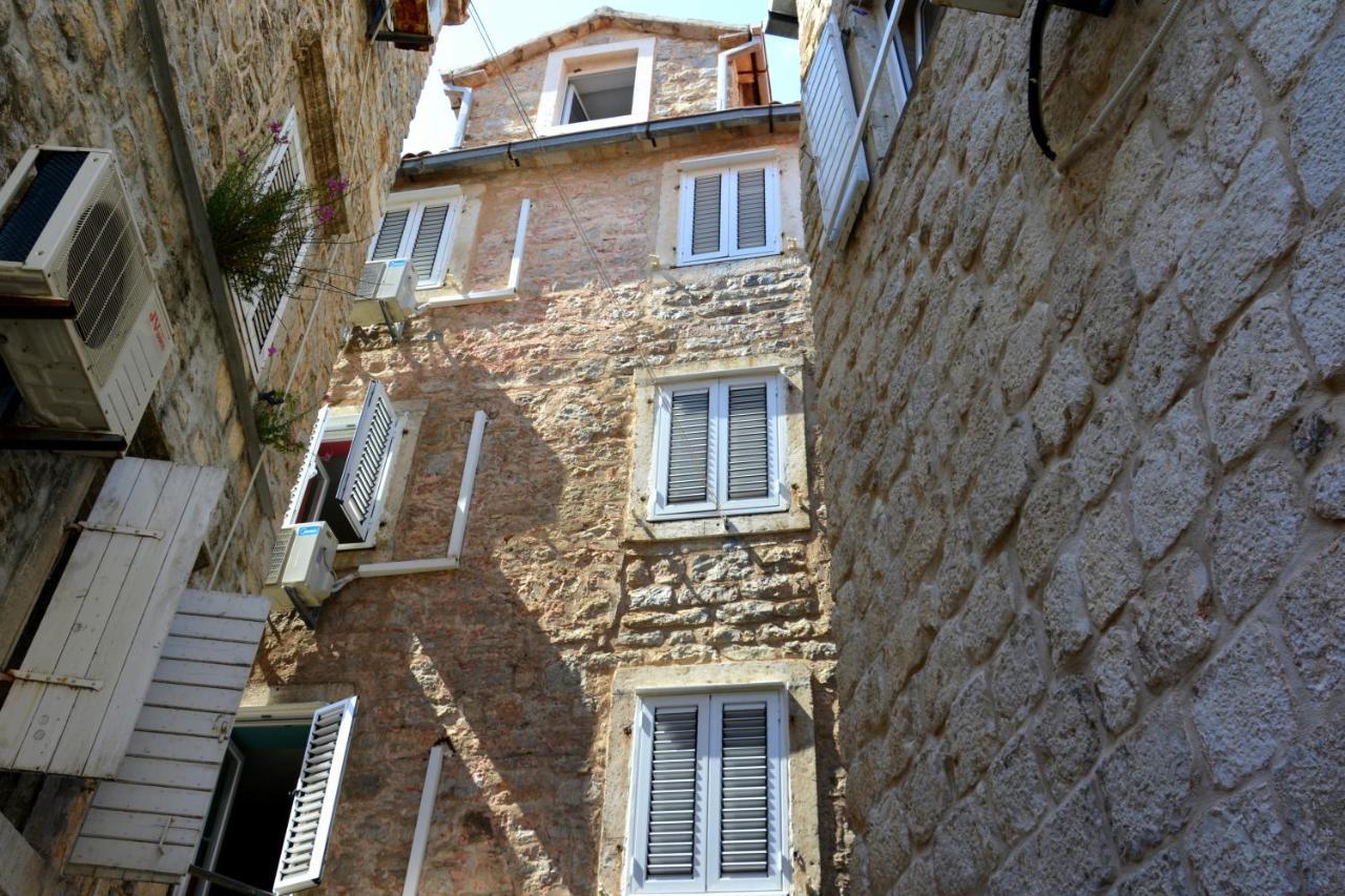 Montenegro Backpackers Home Budva Exteriör bild