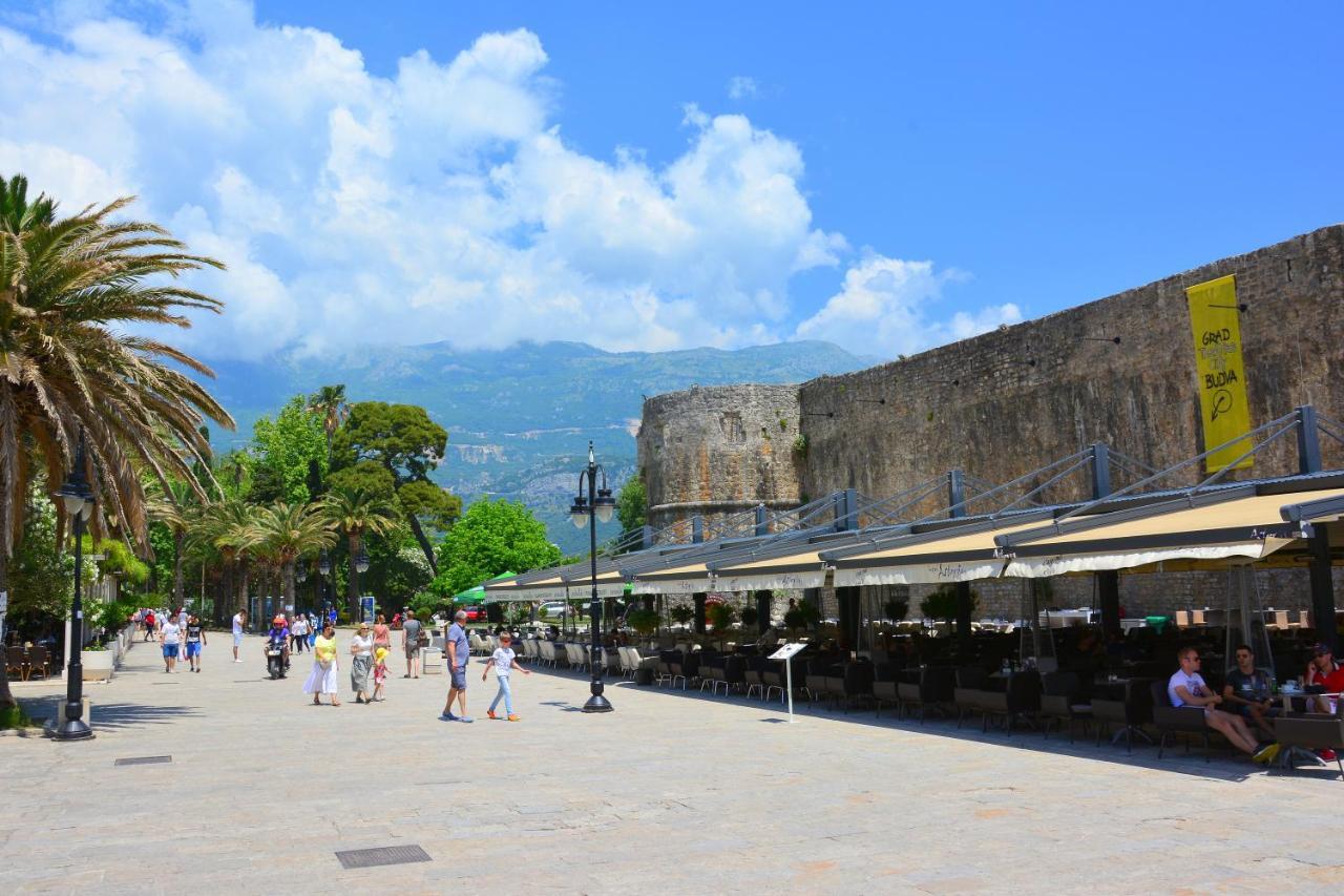 Montenegro Backpackers Home Budva Exteriör bild